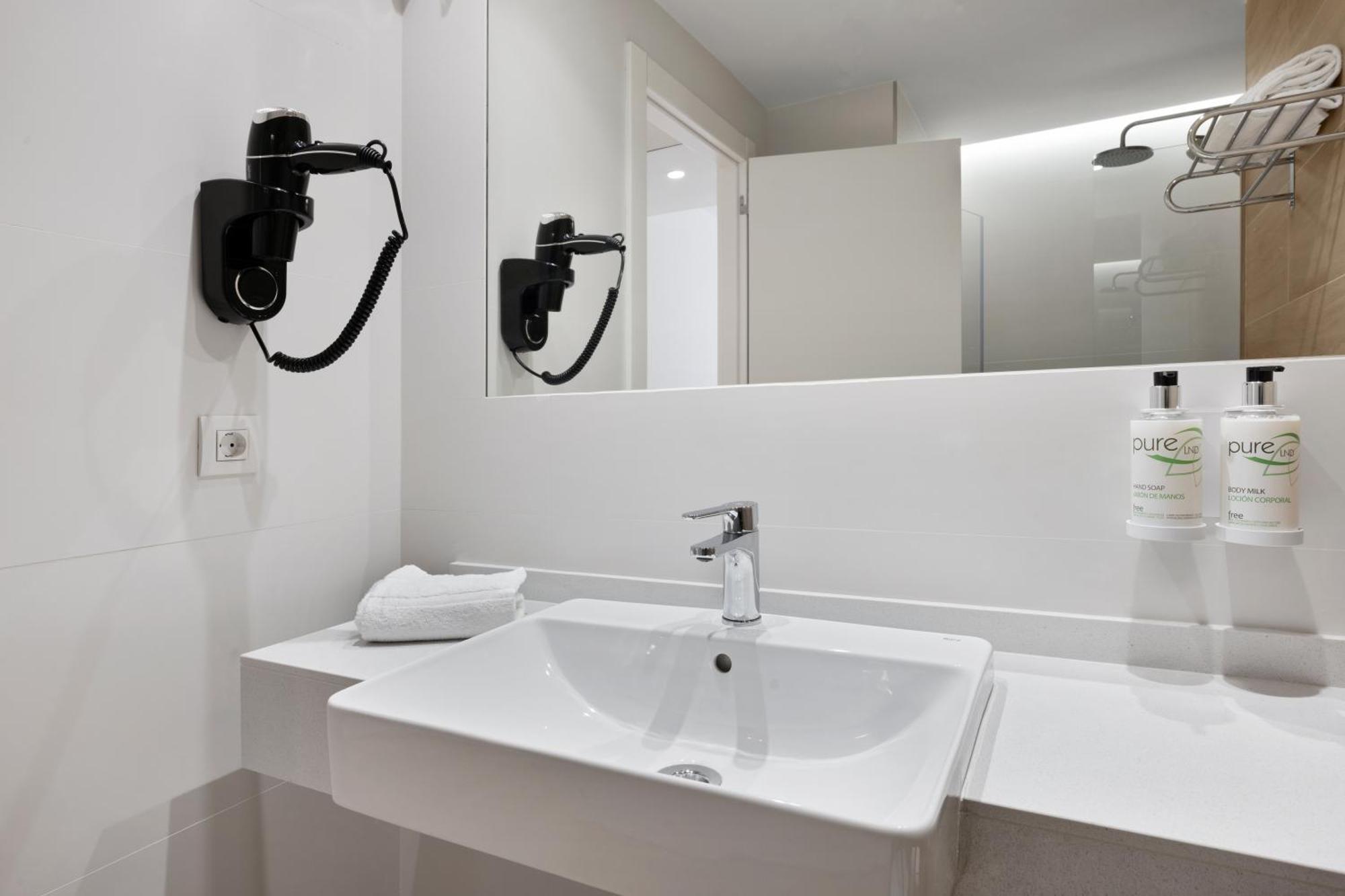 B&B Hotel Castro Urdiales Ngoại thất bức ảnh